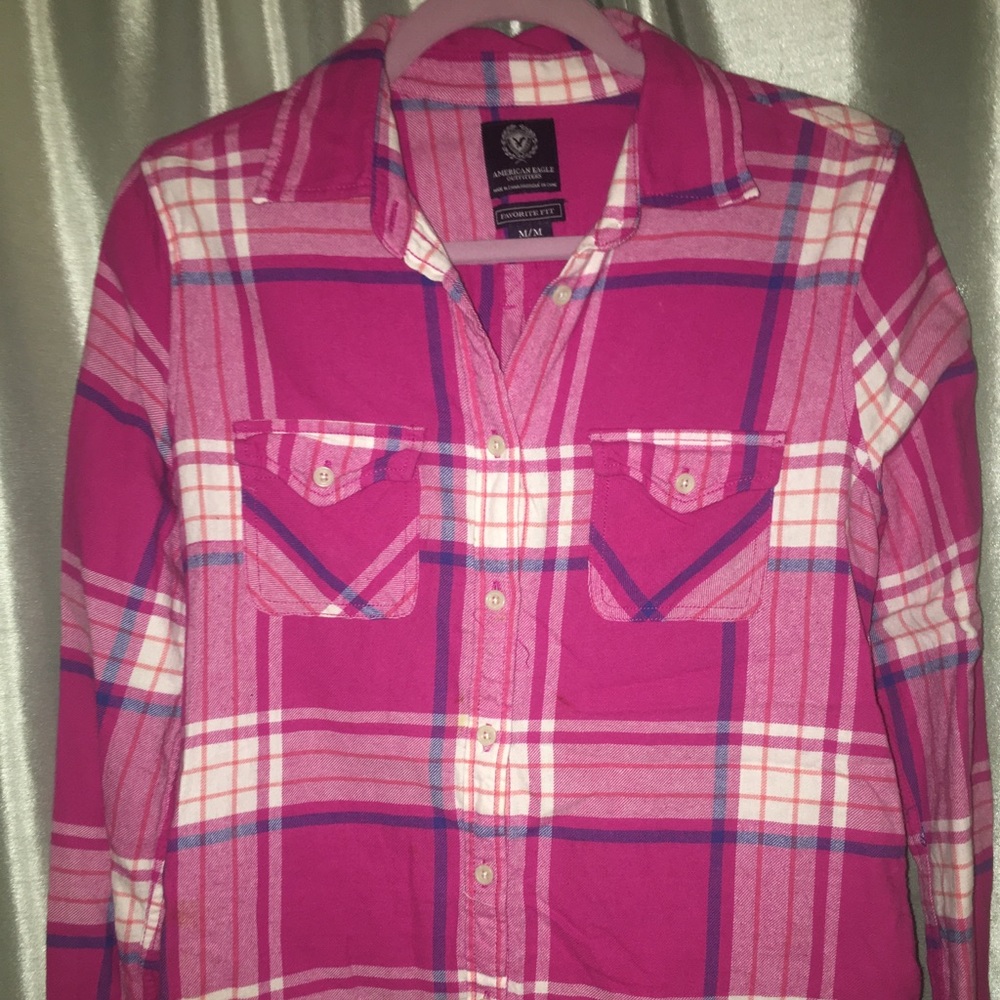 American eagle. Size medium. Plaid shirt.